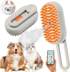 Cepillo para mascotas con púas de silicona naranjas y función de bruma, junto a un perro y un gato